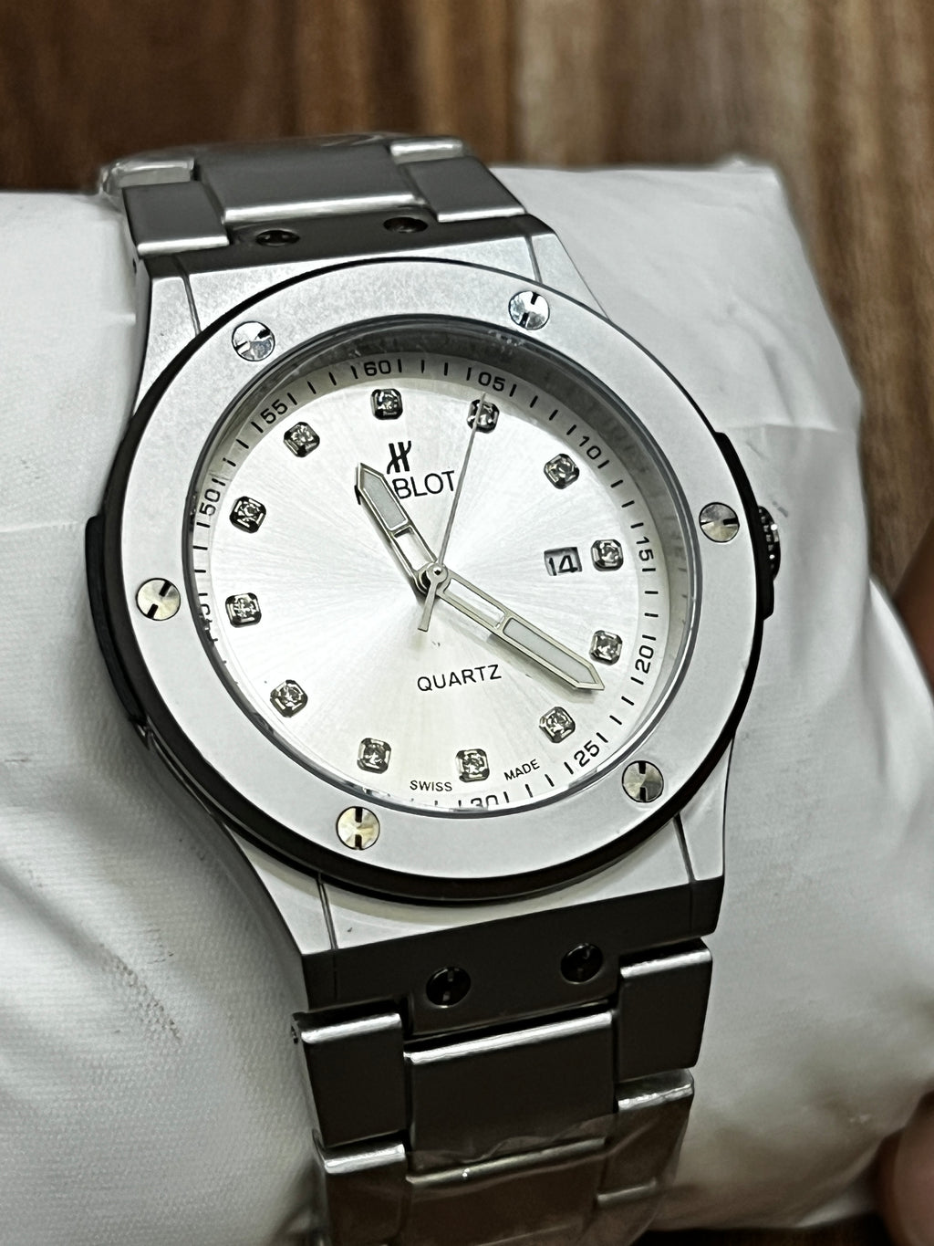 Luxury Hublot Classic Fusion Style Men’s Watch - Premium Silver Quartz Timepiece with Stainless Steel Chain