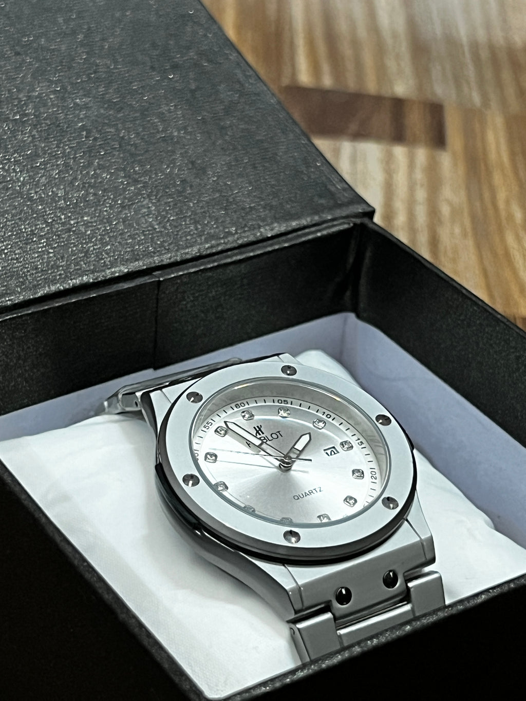 Luxury Hublot Classic Fusion Style Men’s Watch - Premium Silver Quartz Timepiece with Stainless Steel Chain