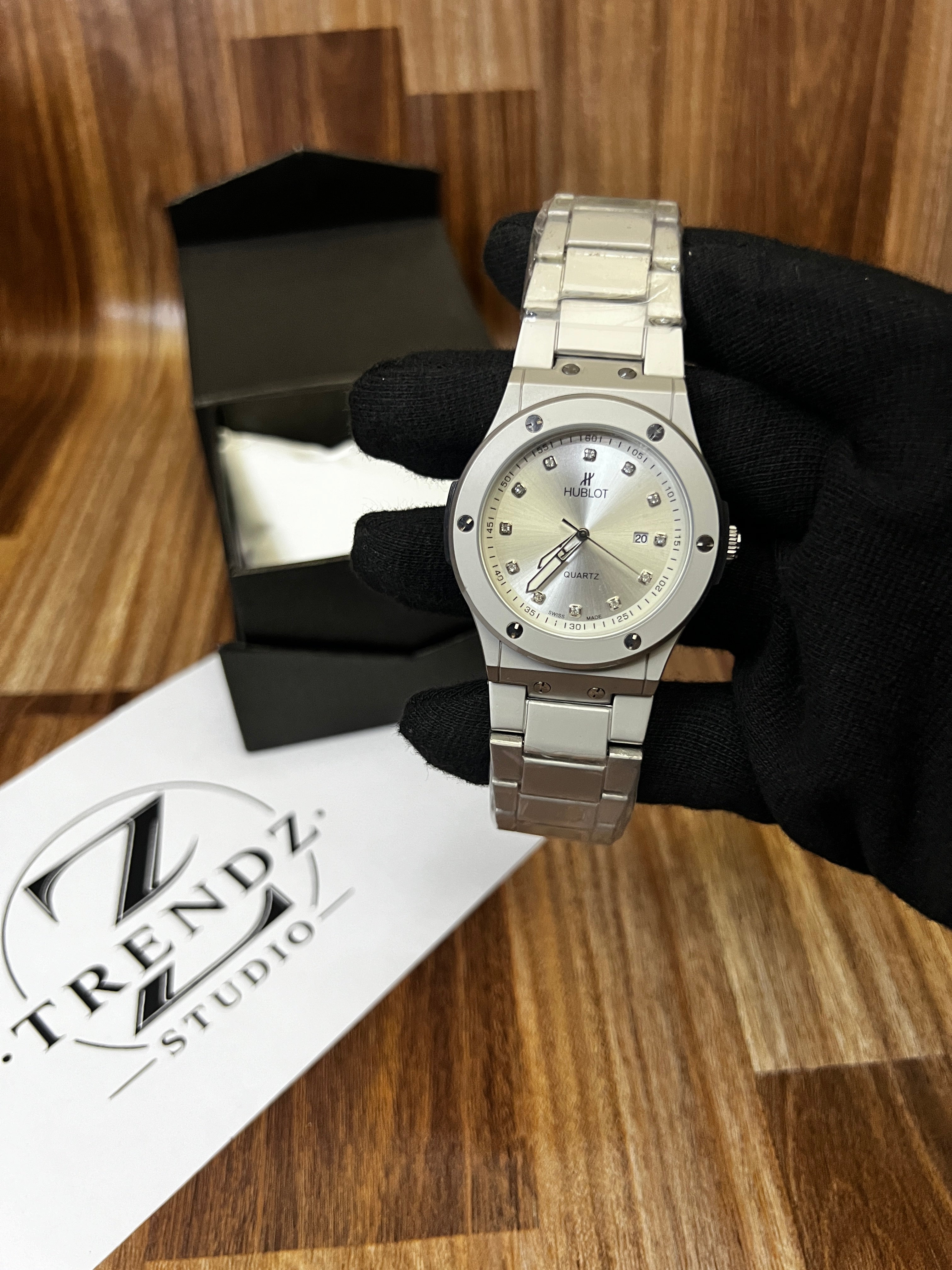 Luxury Hublot Classic Fusion Style Men’s Watch - Premium Silver Quartz Timepiece with Stainless Steel Chain