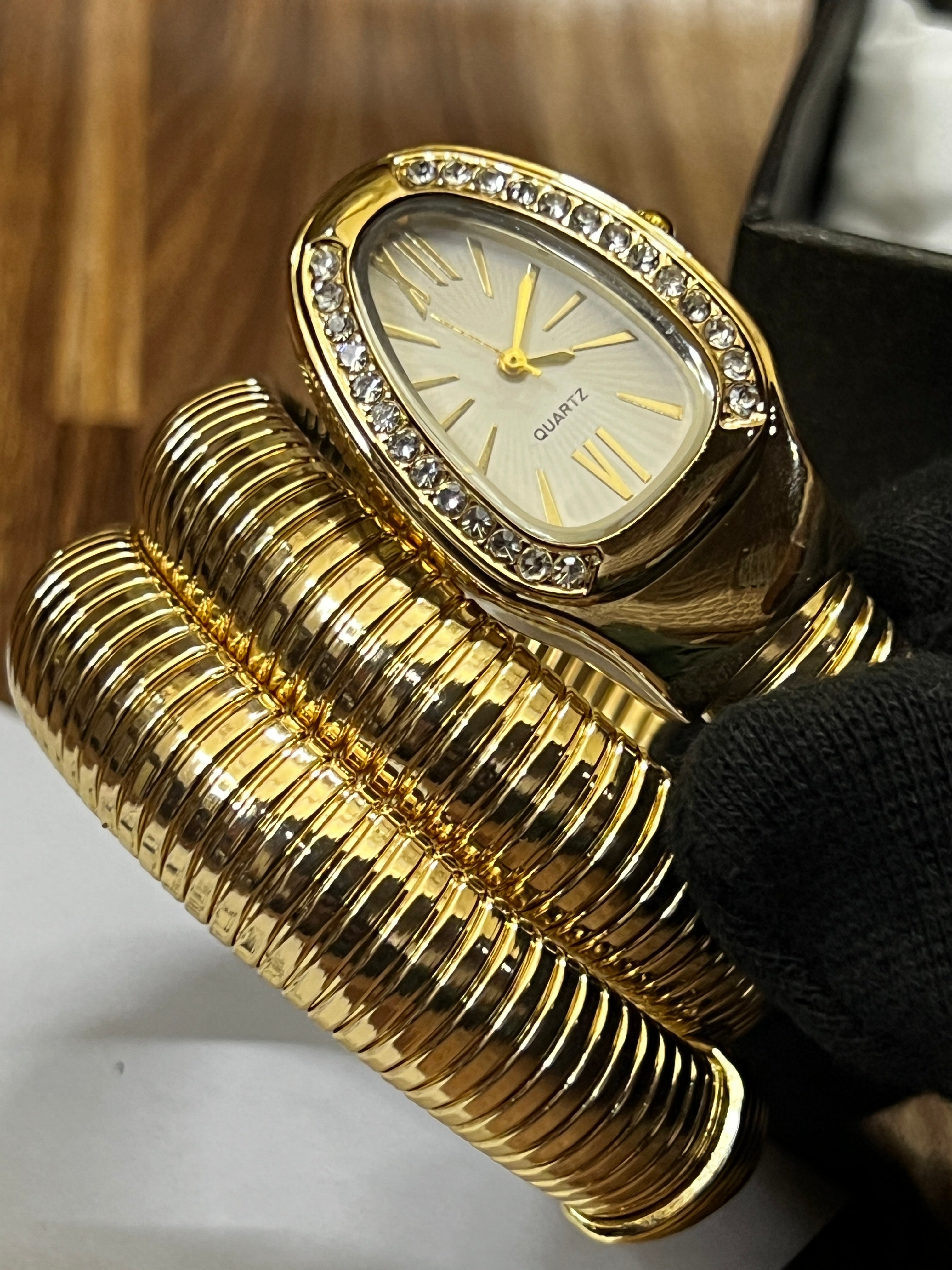 luxury Golden Snake Bracelet Watch