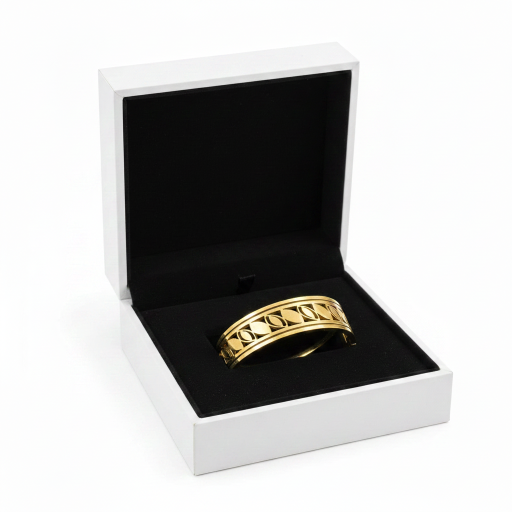 Gold Leaf Cutout Bangle Bracelet