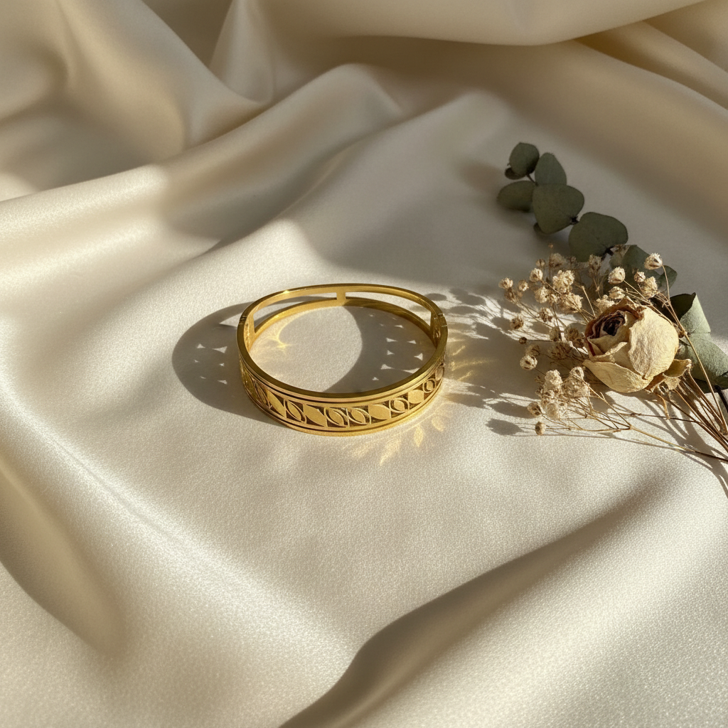 Gold Leaf Cutout Bangle Bracelet